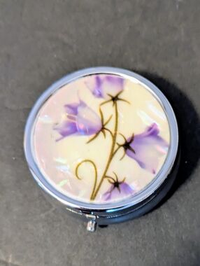 Pill Trinket Jewelry Storage Travel Box Flower Mirror Purple White NWOT
